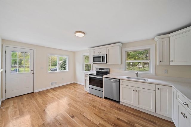 499 South Street, Holbrook, MA 02343