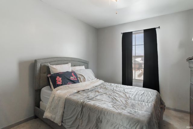 1112 Salem Lane, Evansville, IN 47710