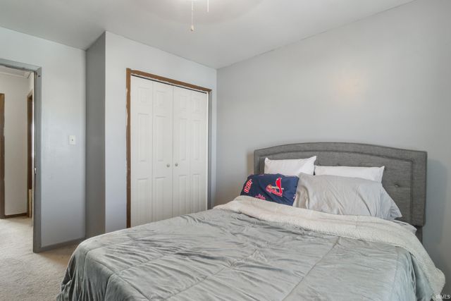 1112 Salem Lane, Evansville, IN 47710