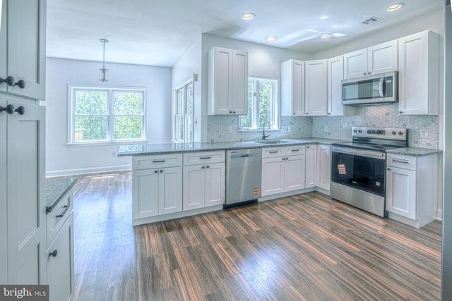 344 W CHARLOTTE ST, Millersville, PA 17551