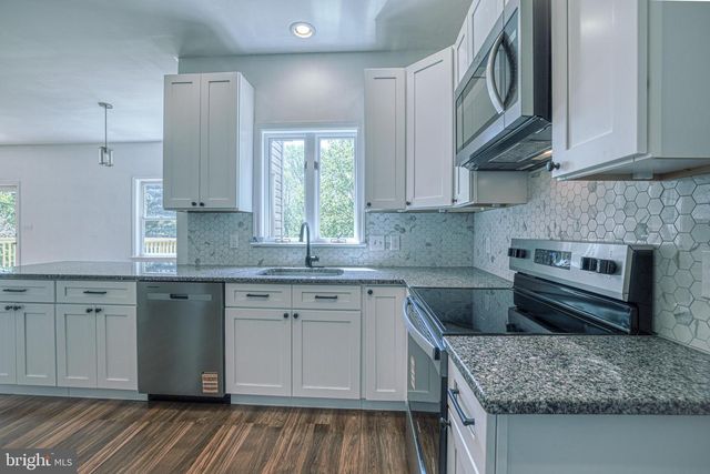 344 W CHARLOTTE ST, Millersville, PA 17551