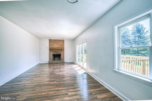 344 W CHARLOTTE ST, Millersville, PA 17551