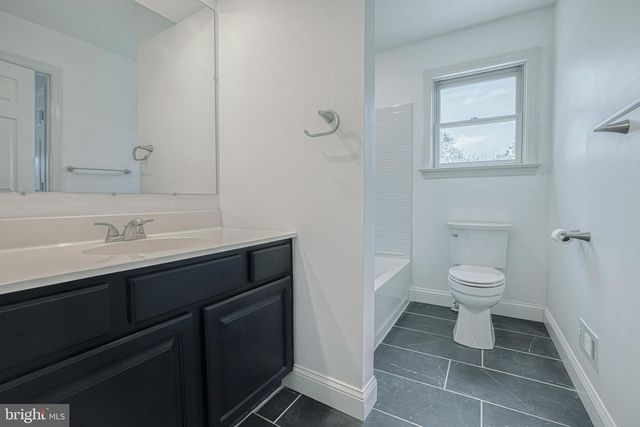 344 W CHARLOTTE ST, Millersville, PA 17551