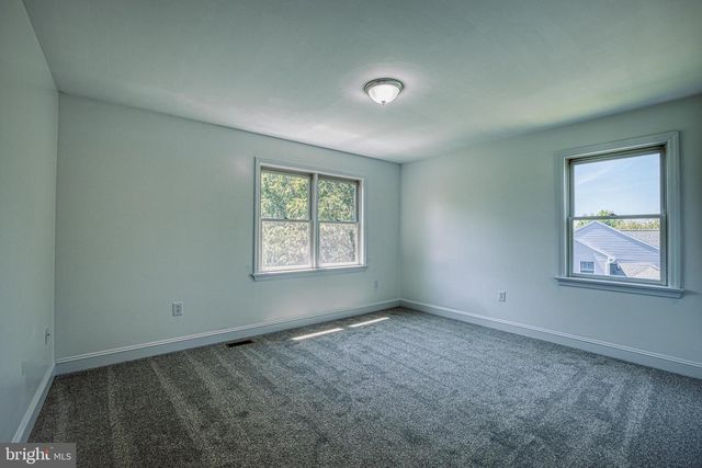 344 W CHARLOTTE ST, Millersville, PA 17551
