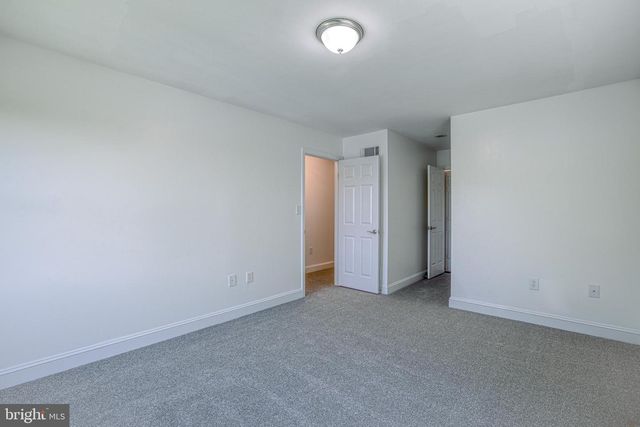 344 W CHARLOTTE ST, Millersville, PA 17551