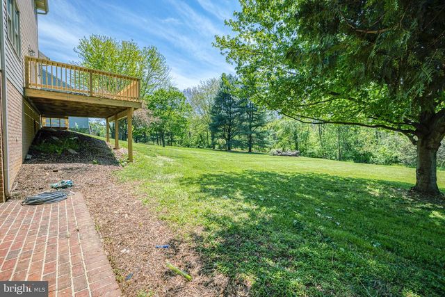 344 W CHARLOTTE ST, Millersville, PA 17551