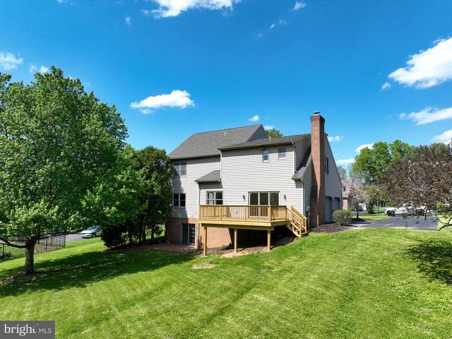 344 W CHARLOTTE ST, Millersville, PA 17551