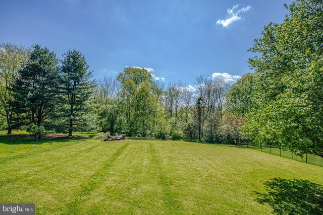 344 W CHARLOTTE ST, Millersville, PA 17551