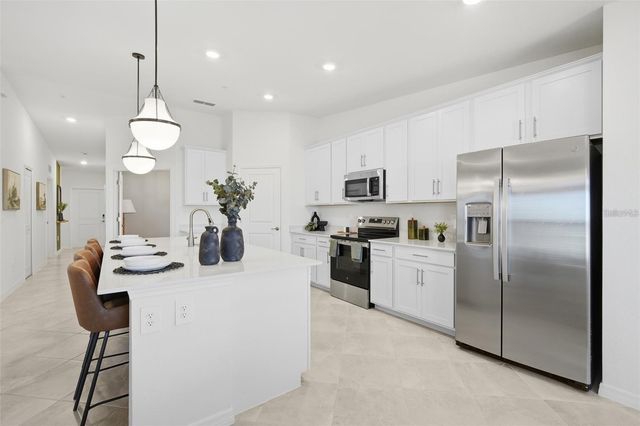 18923 SCALLOP LOOP 203, Lakewood Ranch, FL 34202