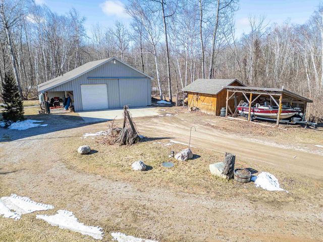 5330 Scottish Hills Dr Drive, Gladwin, MI 48624
