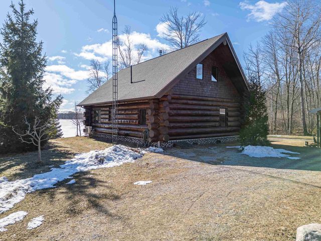 5330 Scottish Hills Dr Drive, Gladwin, MI 48624