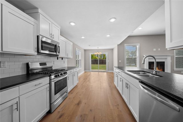 542 N Greylag Way, Farmington, AR 72730
