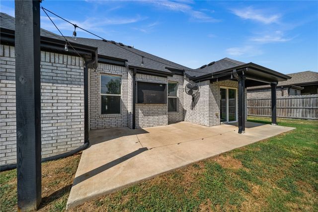 542 N Greylag Way, Farmington, AR 72730