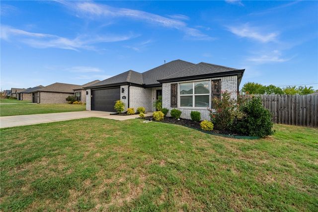 542 N Greylag Way, Farmington, AR 72730