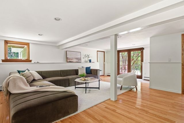 126 Lexington Road, Lincoln, MA 01773