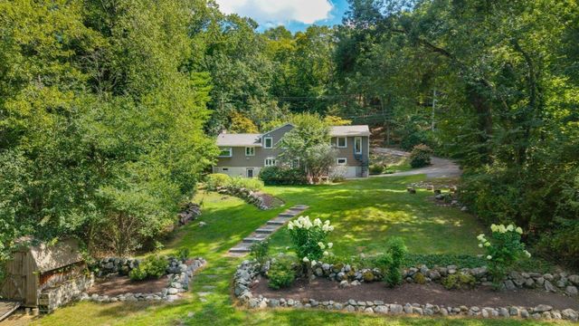 126 Lexington Road, Lincoln, MA 01773