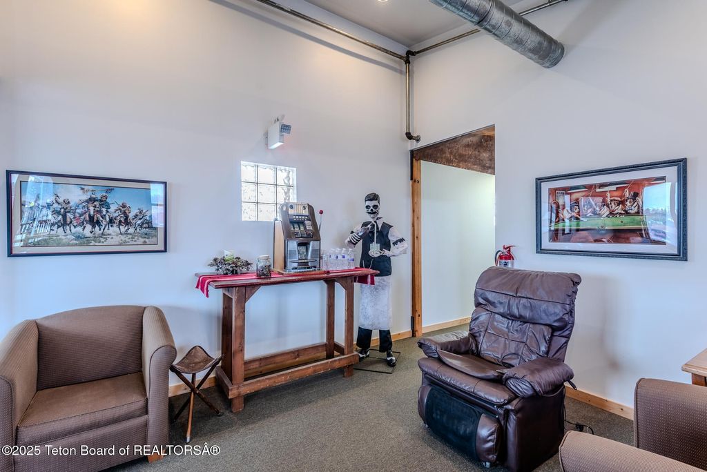 117 W PINE Street, Pinedale, WY 82941 photo 120