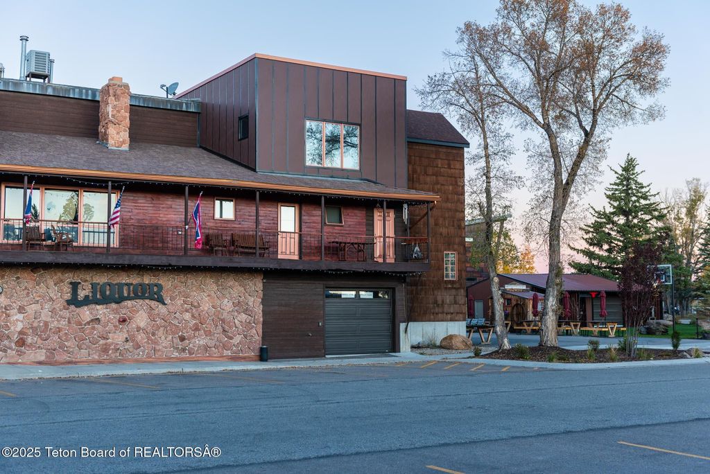 117 W PINE Street, Pinedale, WY 82941 photo 20