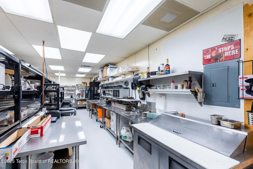 117 W PINE Street, Pinedale, WY 82941 photo 63