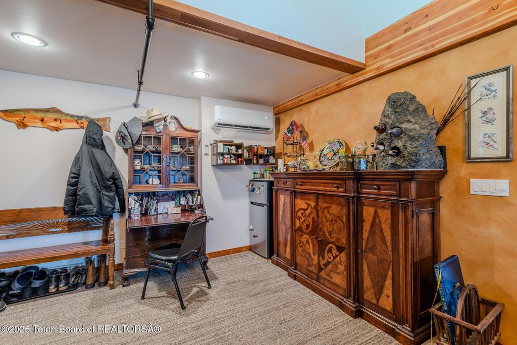 117 W PINE Street, Pinedale, WY 82941 photo 7