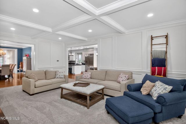 2709 Westchester Road, Ottawa Hills, OH 43615