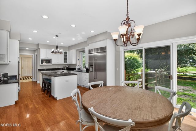 2709 Westchester Road, Ottawa Hills, OH 43615