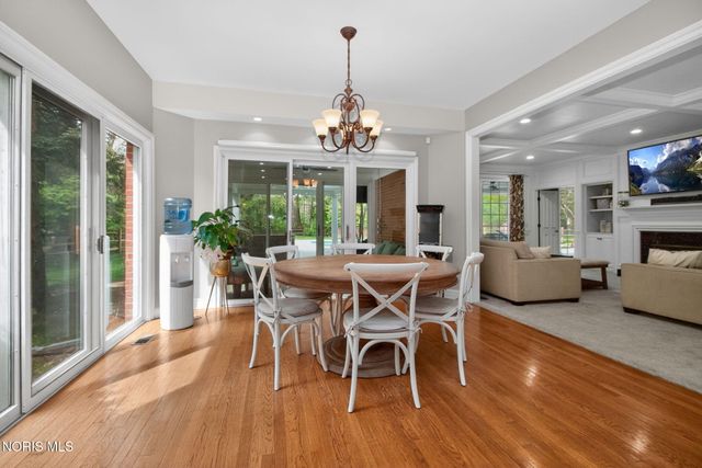 2709 Westchester Road, Ottawa Hills, OH 43615