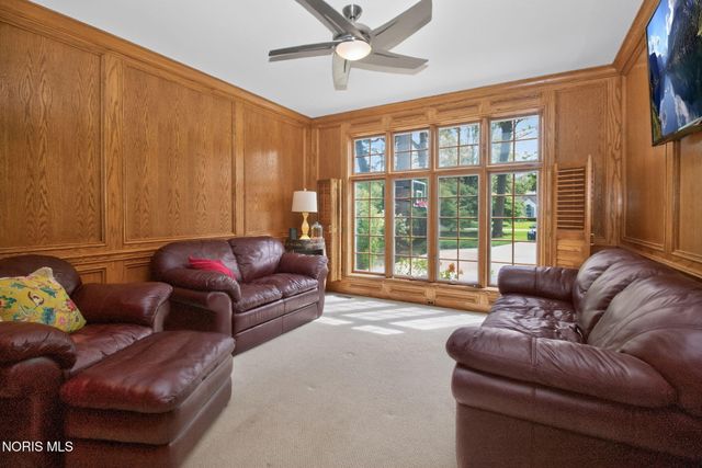 2709 Westchester Road, Ottawa Hills, OH 43615