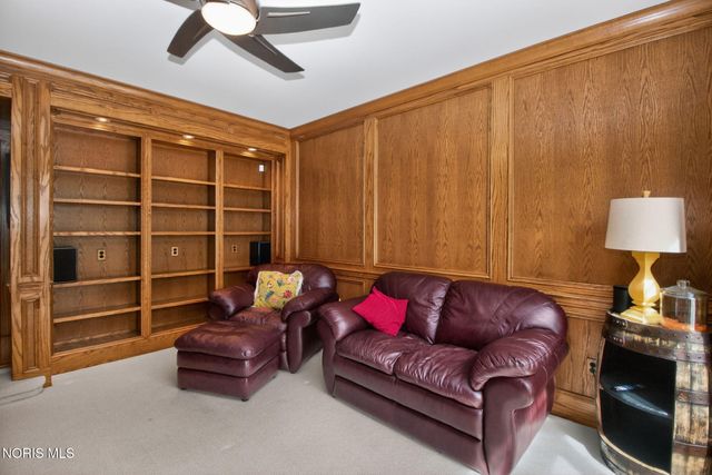 2709 Westchester Road, Ottawa Hills, OH 43615