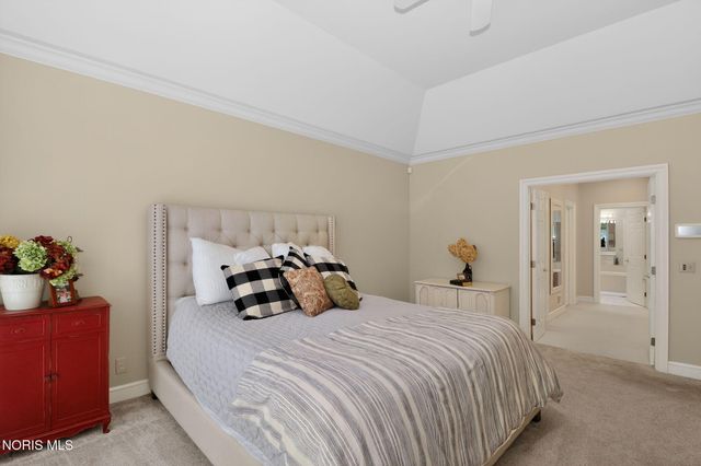 2709 Westchester Road, Ottawa Hills, OH 43615