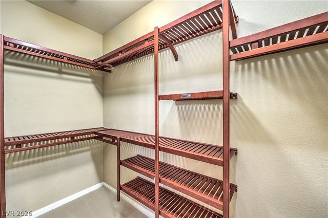 8213 Dragonfly Bush Court, North Las Vegas, NV 89085