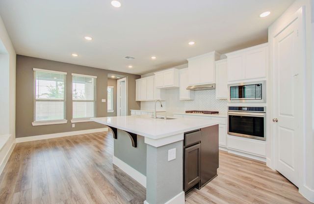 14910 Mossycup Spur Way, Cypress, TX 77433