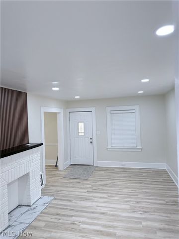 569 Barwell Street, Akron, OH 44303