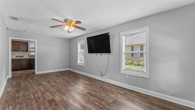 1034 S DAKOTA AVENUE, Lakeland, FL 33803