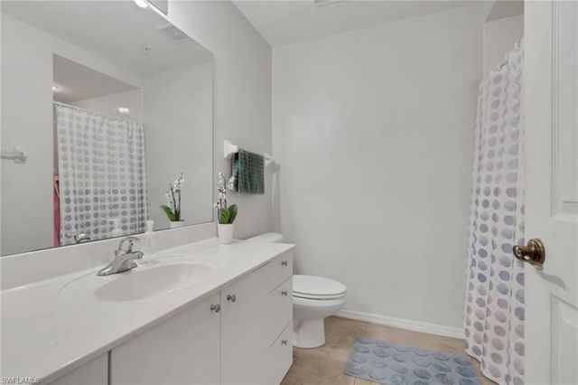 4520 Botanical Place CIR 204, Naples, FL 34112