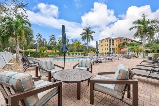 4520 Botanical Place CIR 204, Naples, FL 34112