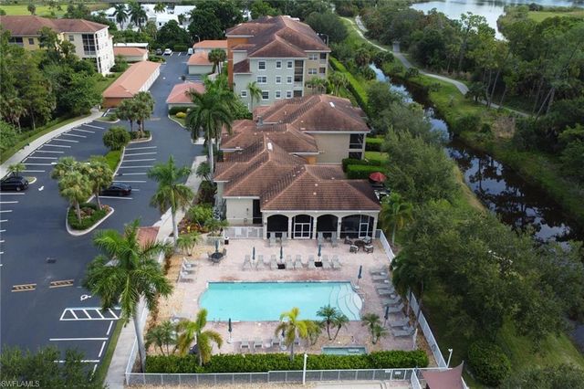 4520 Botanical Place CIR 204, Naples, FL 34112