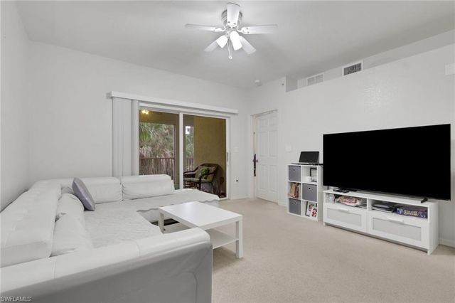 4520 Botanical Place CIR 204, Naples, FL 34112