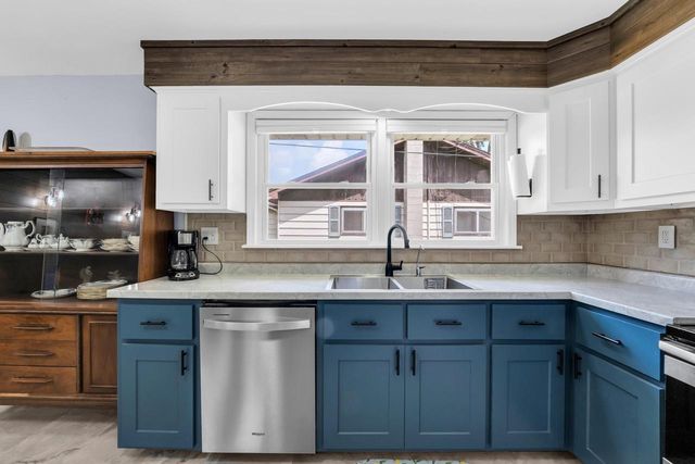 30810 Weiler ROAD, Burlington, WI 53105