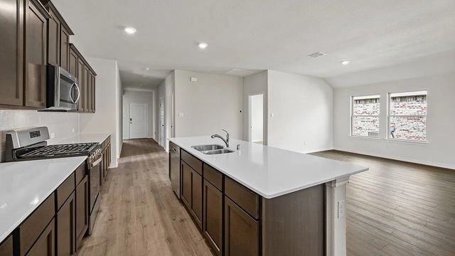 2016 Hearn Drive, Royse City, TX 75189