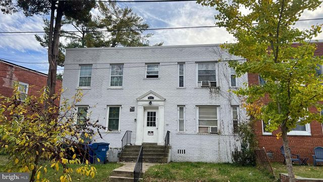 411 LEBAUM ST SE, Washington, DC 20032
