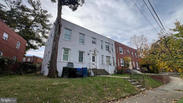 411 LEBAUM ST SE, Washington, DC 20032