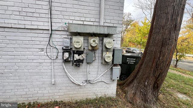 411 LEBAUM ST SE, Washington, DC 20032