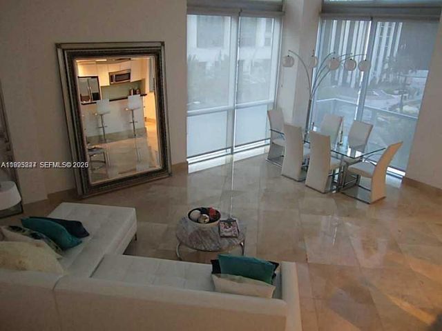 1060 Brickell Ave 413, Miami, FL 33131