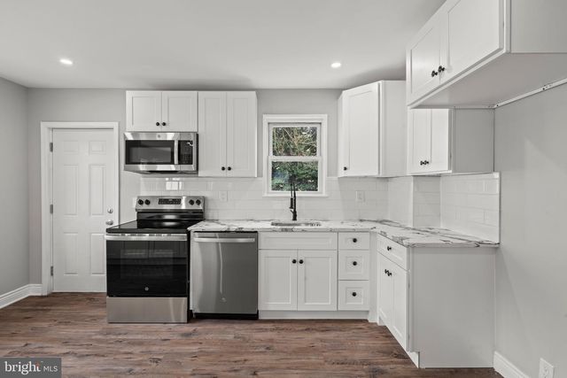 408 LINCOLN AVE, Prospect Park, PA 19076