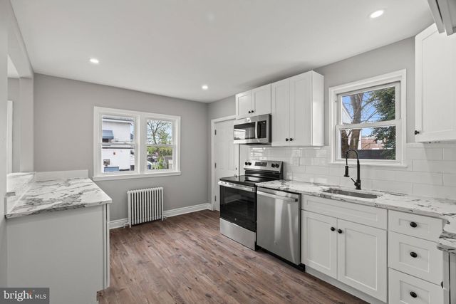 408 LINCOLN AVE, Prospect Park, PA 19076