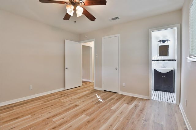 614 Kyle Street, Sugar Land, TX 77478