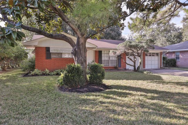 614 Kyle Street, Sugar Land, TX 77478