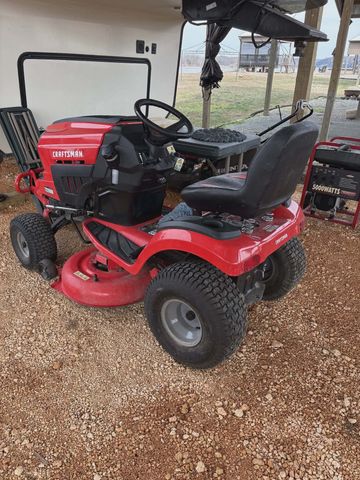 451 River Front Dr, Clifton, TN 38425