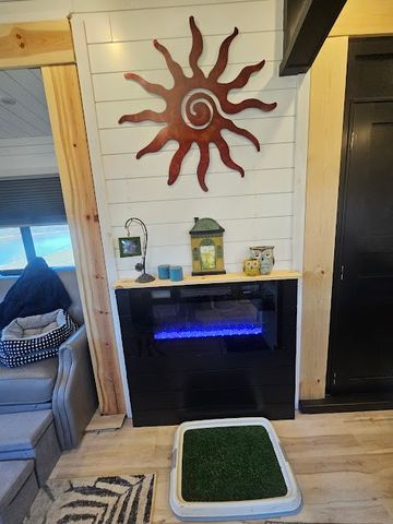 451 River Front Dr, Clifton, TN 38425